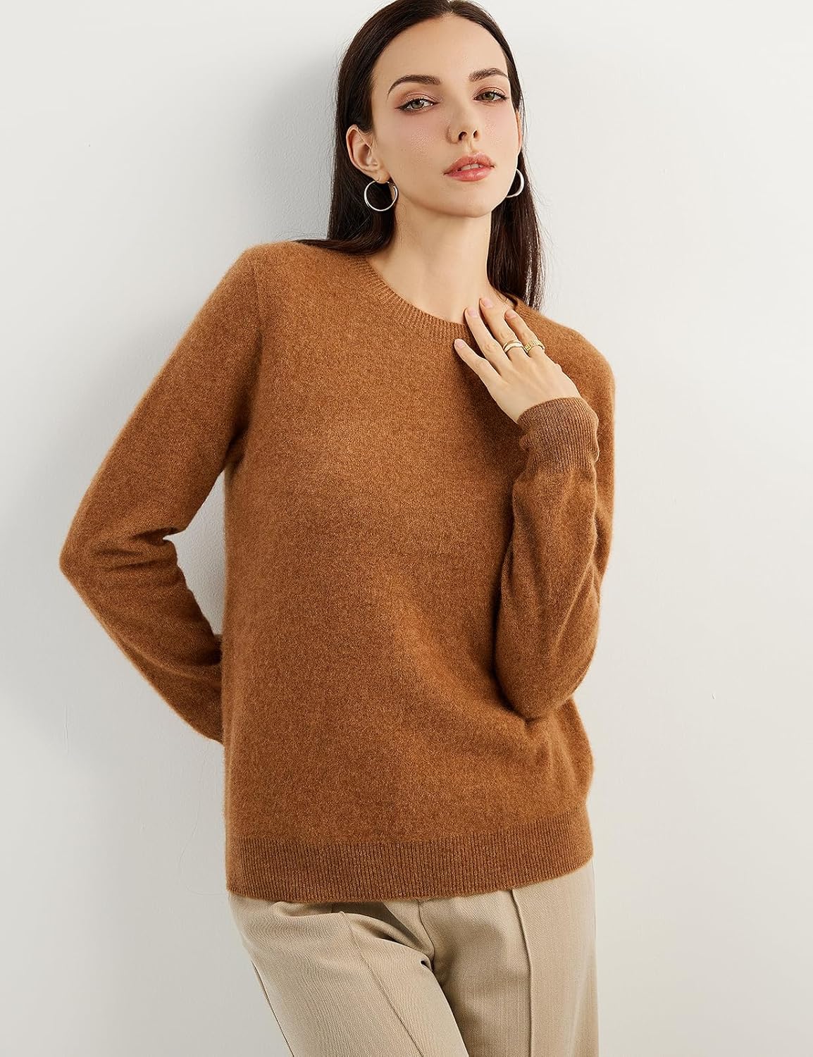 Women's luxe cashmere crew neck sweater