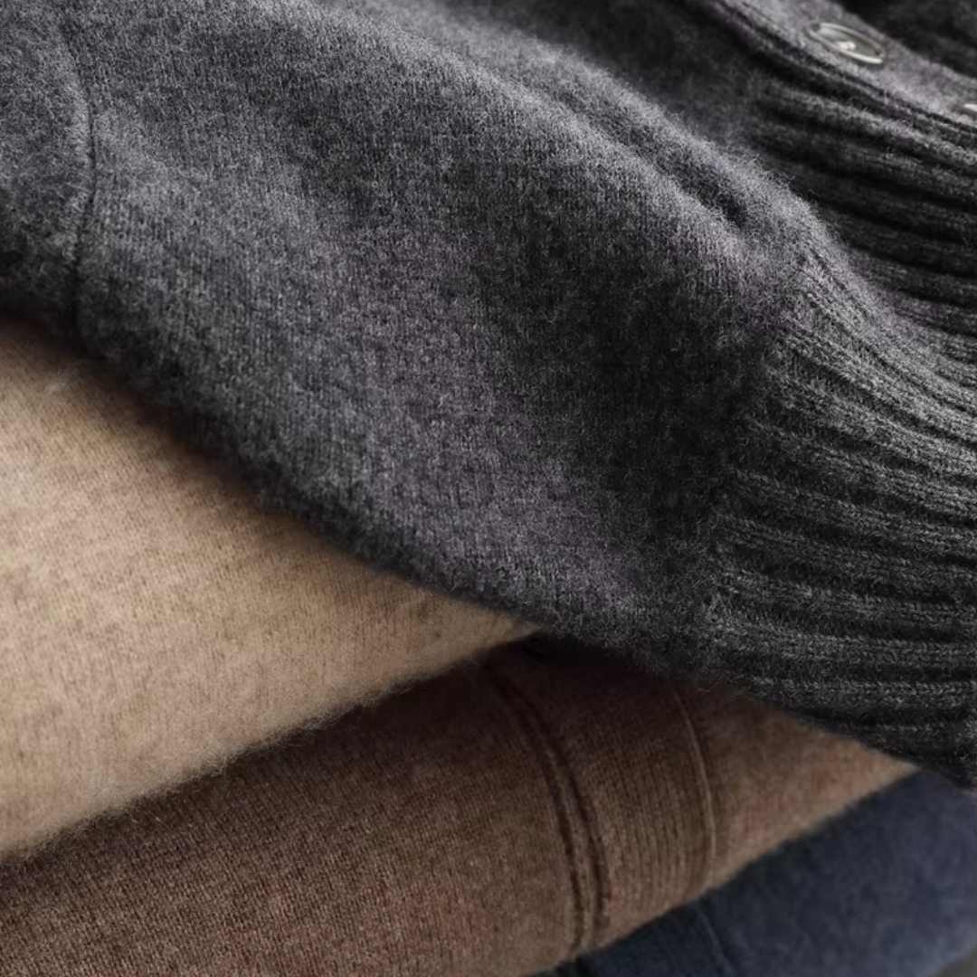 Cashmere cardigan sweater with ribbed cuffs