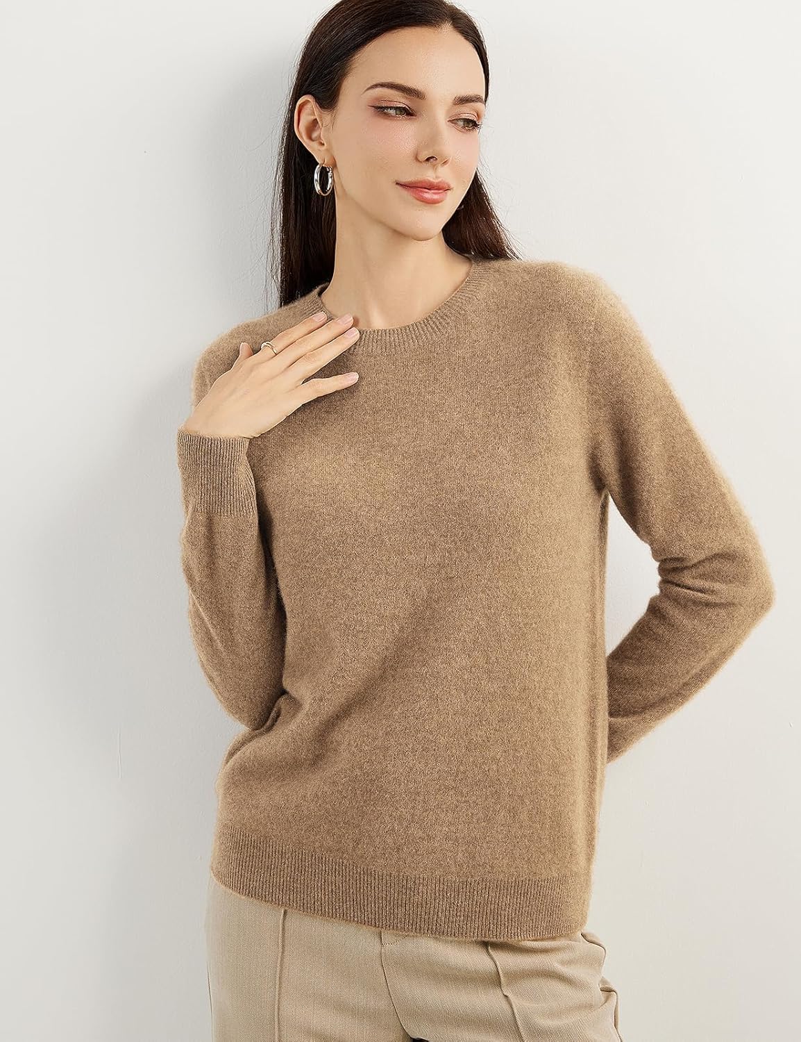 Women's luxe cashmere crew neck sweater