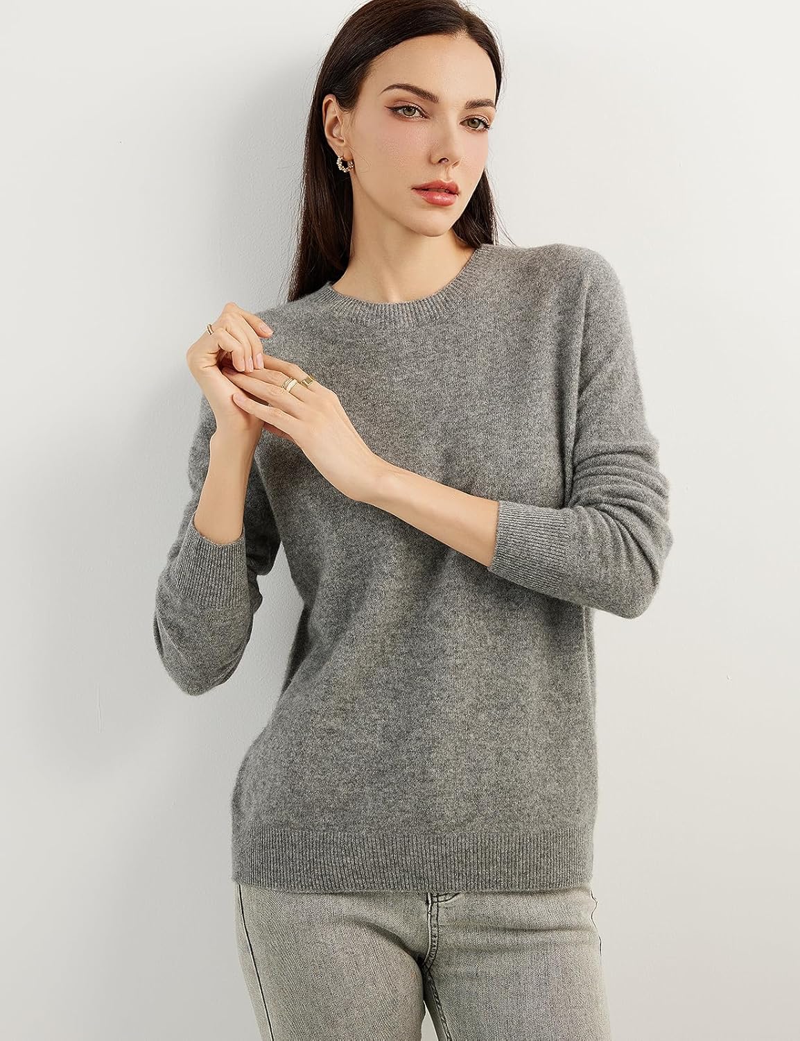 Women's luxe cashmere crew neck sweater