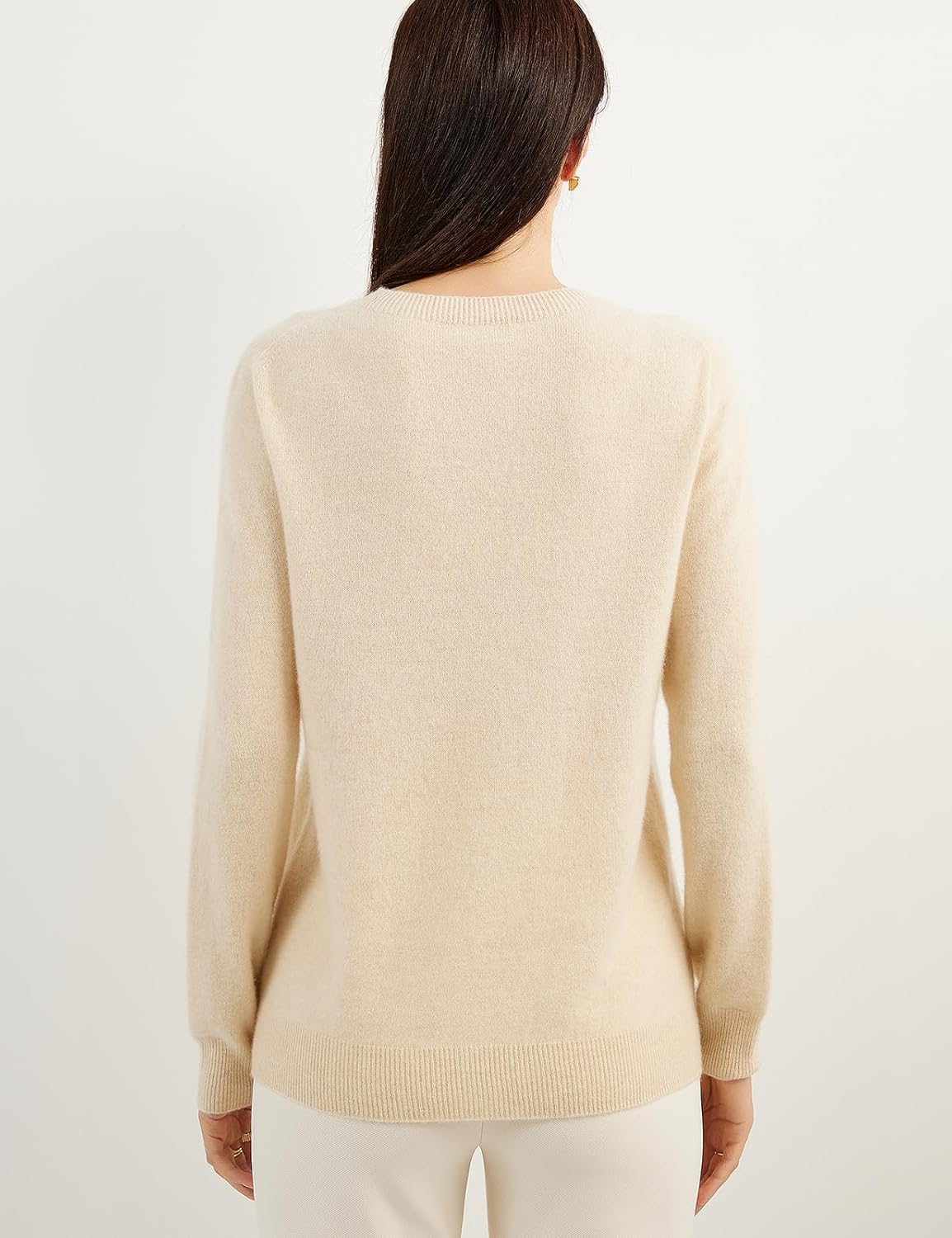 Women's luxe cashmere crew neck sweater