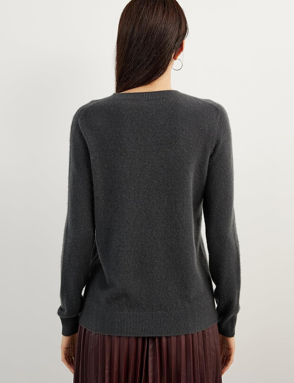 Women's luxe cashmere crew neck sweater