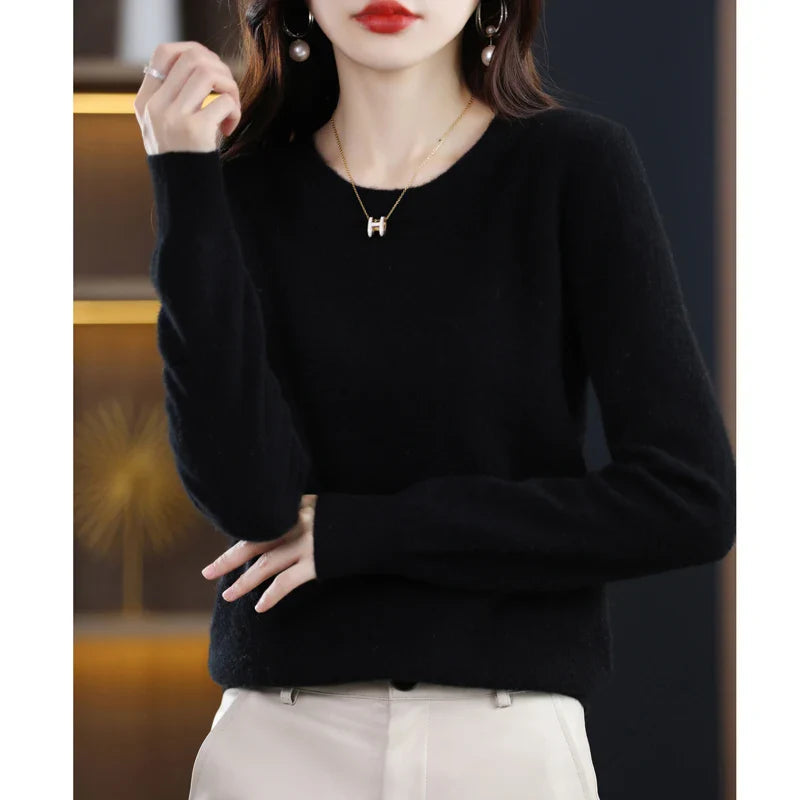 Women's adorable oversized knit sweater for fall and winter in black