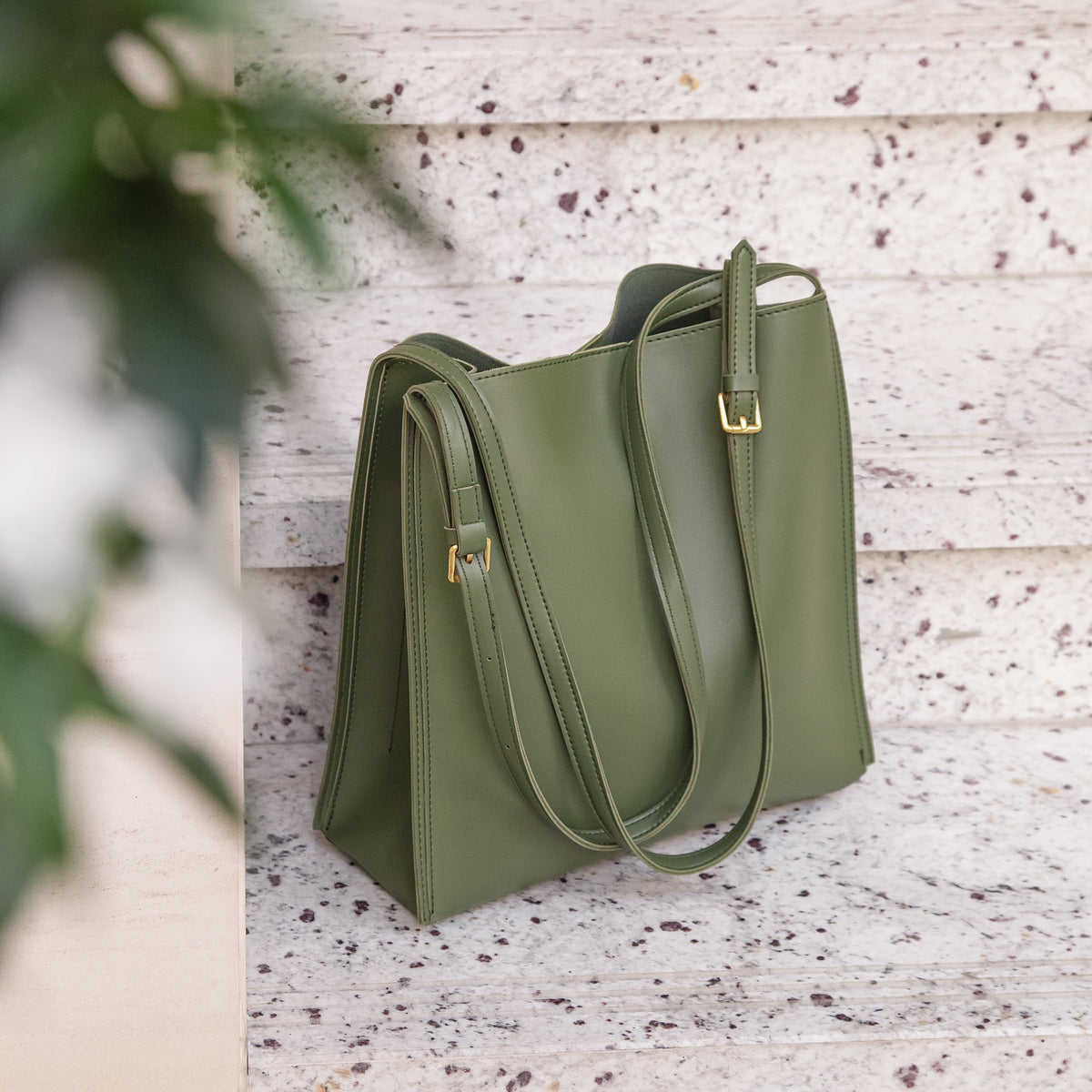 Vegan leather shoulder tote bag