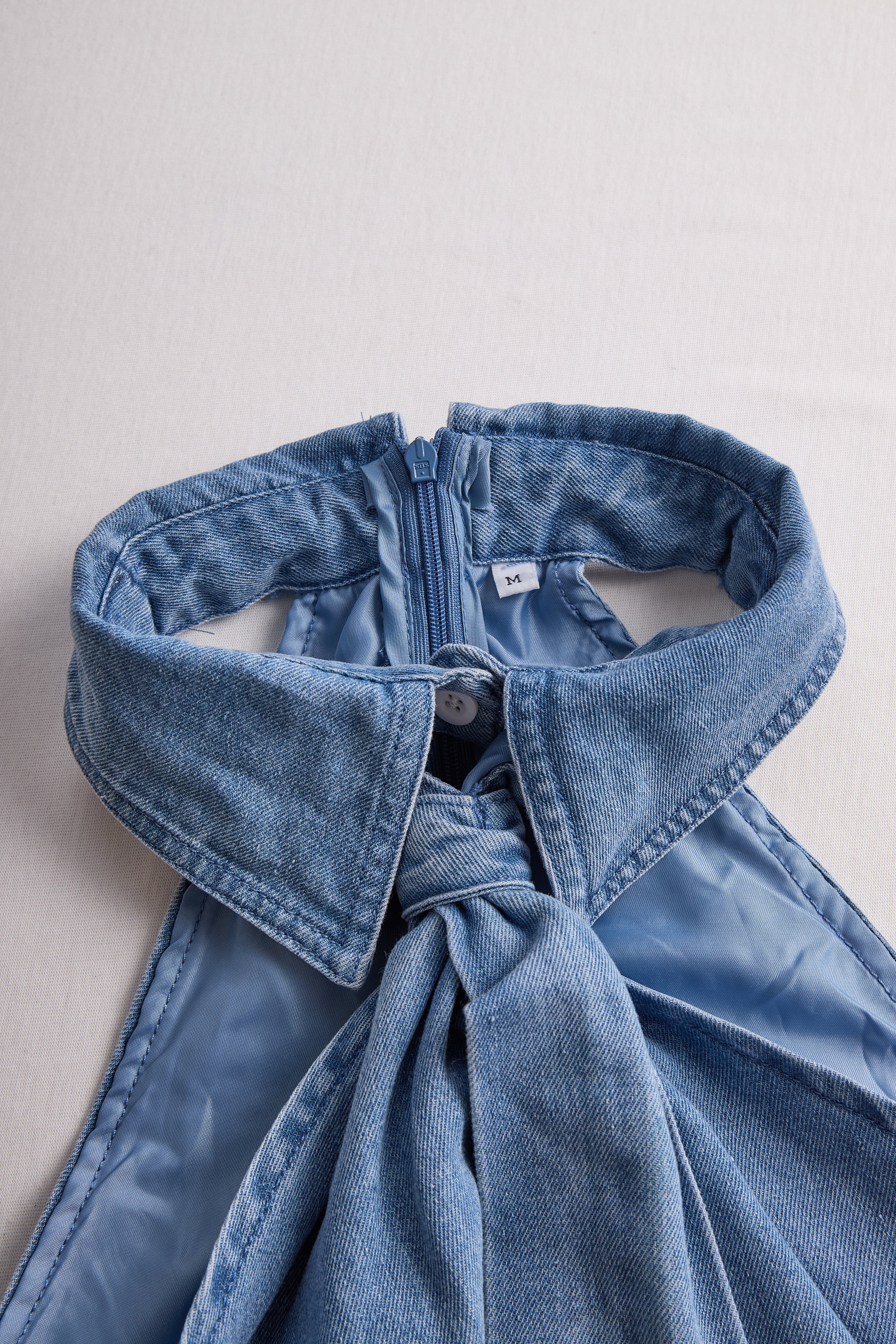 Sleeveless Halter Blouse with Tie Neck