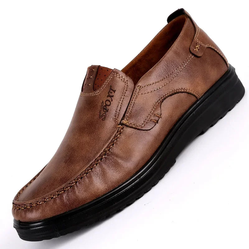 Men's casual leather loafers featuring a non-slip sole, designed for comfort and everyday wear, perfect for versatile styling. 4