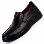 Men's casual leather loafers featuring a non-slip sole, designed for comfort and everyday wear, perfect for versatile styling. 5