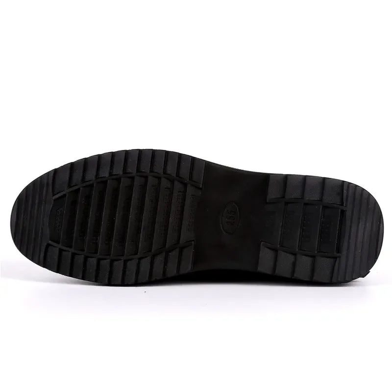 Men's casual leather loafers featuring a non-slip sole, designed for comfort and everyday wear, perfect for versatile styling. 8