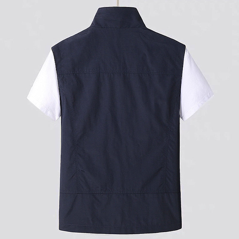 Men's lightweight quick-drying cardigan designed for outdoor activities, featuring breathable fabric and a stylish fit, perfect for hiking, camping, and everyday wear. 1