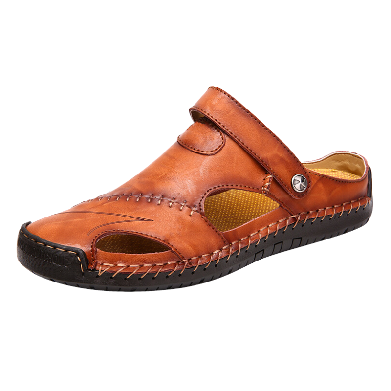 Men's sandals featuring ventilation holes for breathability and an adjustable closure for a secure fit, perfect for outdoor activities and casual wear. 2