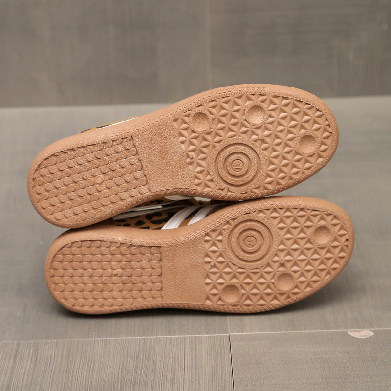 Women's lightweight slip on sneakers no laces easy on and off