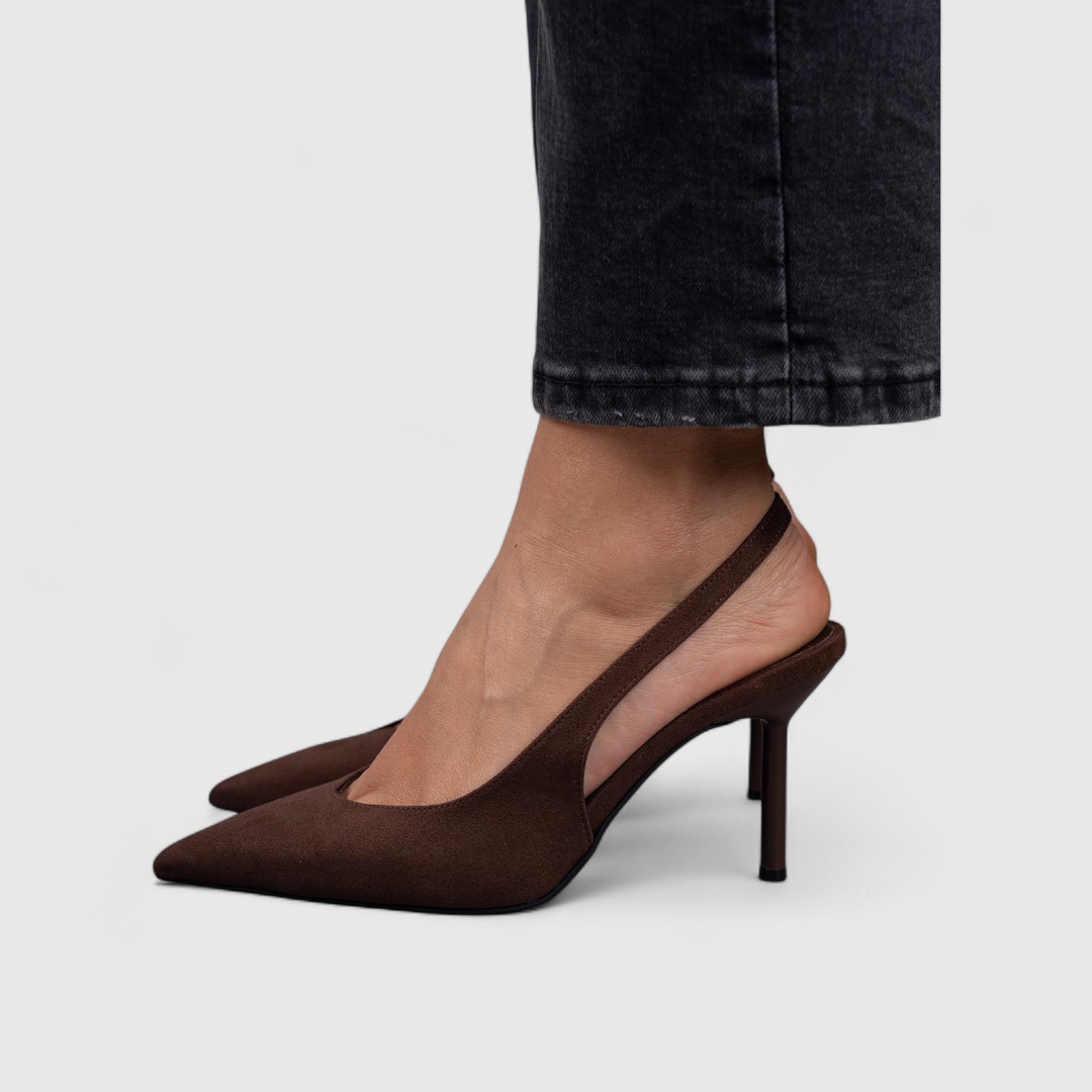 Orthopedic women's heels featuring ergonomic support and a streamlined shape for comfort and style. 1