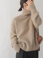 Women's luxe cashmere turtleneck sweater