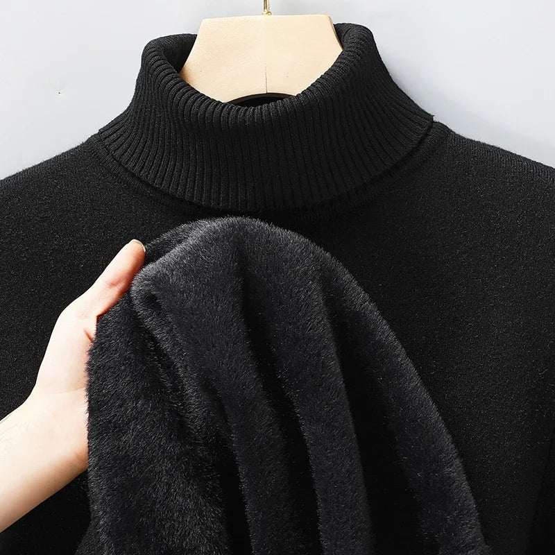 Merino wool turtleneck sweater with ribbed collar