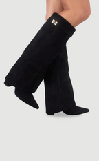 Women's ankle boots featuring a stylish gold clasp detail, perfect for both casual and formal wear. 0