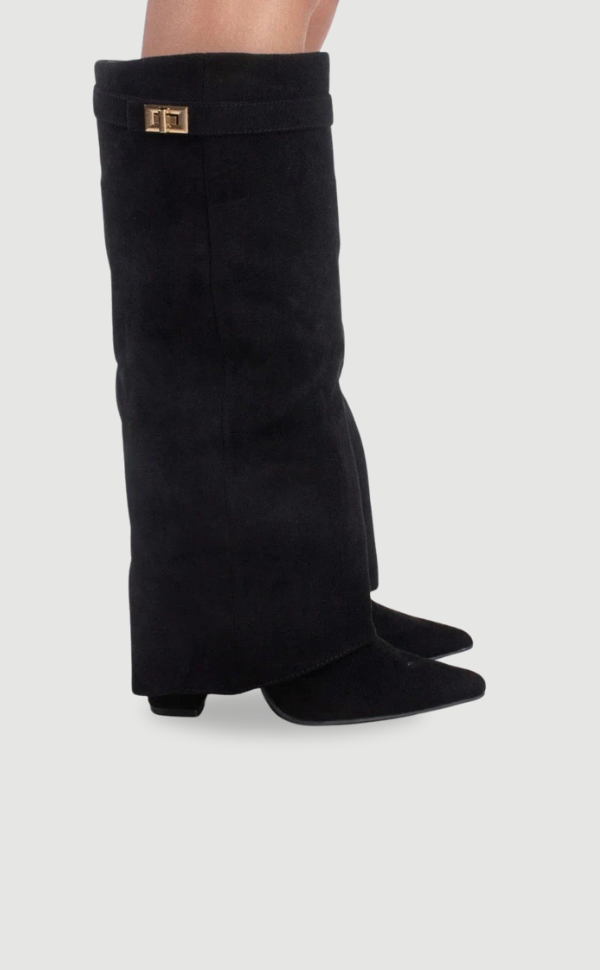 Women's ankle boots featuring a stylish gold clasp detail, perfect for both casual and formal wear. 1