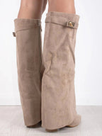 Women's ankle boots featuring a stylish gold clasp detail, perfect for both casual and formal wear. 8