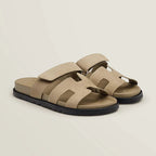 Women's casual sandals inspired by Italian design, featuring a luxurious calfskin insole for ultimate comfort and style. 3