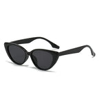 Women's cat eye sunglasses in a retro style, perfect for sunny days and travel, featuring a stylish frame and UV protection. 0