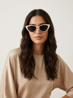 Women's cat eye sunglasses in a retro style, perfect for sunny days and travel, featuring a stylish frame and UV protection. 4