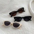 Women's cat eye sunglasses in a retro style, perfect for sunny days and travel, featuring a stylish frame and UV protection. 8