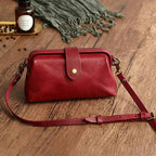 Women's compact adjustable crossbody bag featuring a stylish magnetic flap closure, perfect for hands-free convenience and organized storage. 6