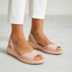 Women's cushioned sandals featuring an ergonomic design for comfort, perfect for summer outings and casual wear. 1