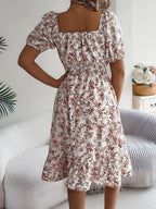 Women's floral ruffle dress featuring a square neckline and high waist, perfect for autumn fashion. 4
