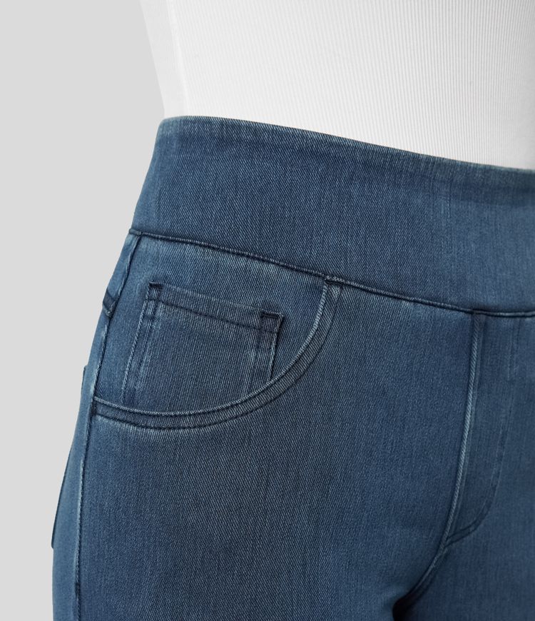 Women's high waist trousers featuring a comfortable fit, perfect for both casual and formal wear, available in various colors and styles. 3