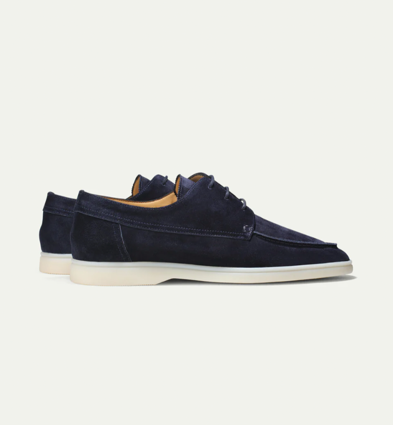 Women's low cut lace-up loafers in stylish design, perfect for casual everyday wear, featuring comfortable fit and versatile color options. 2
