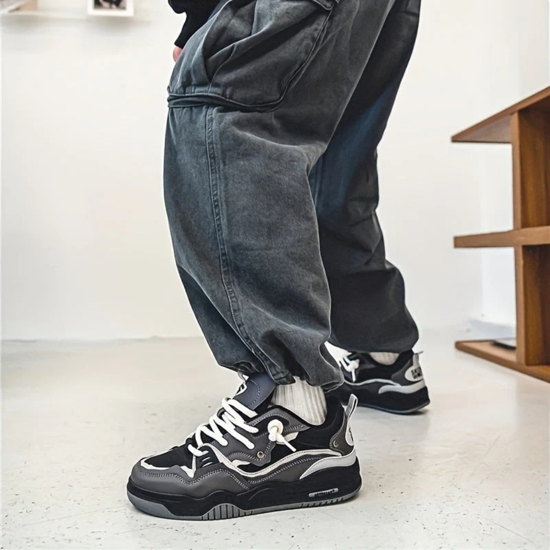 Women's modern casual sneakers designed for everyday wear, featuring a sleek silhouette, breathable mesh upper, and comfortable cushioned insole, perfect for both style and 2