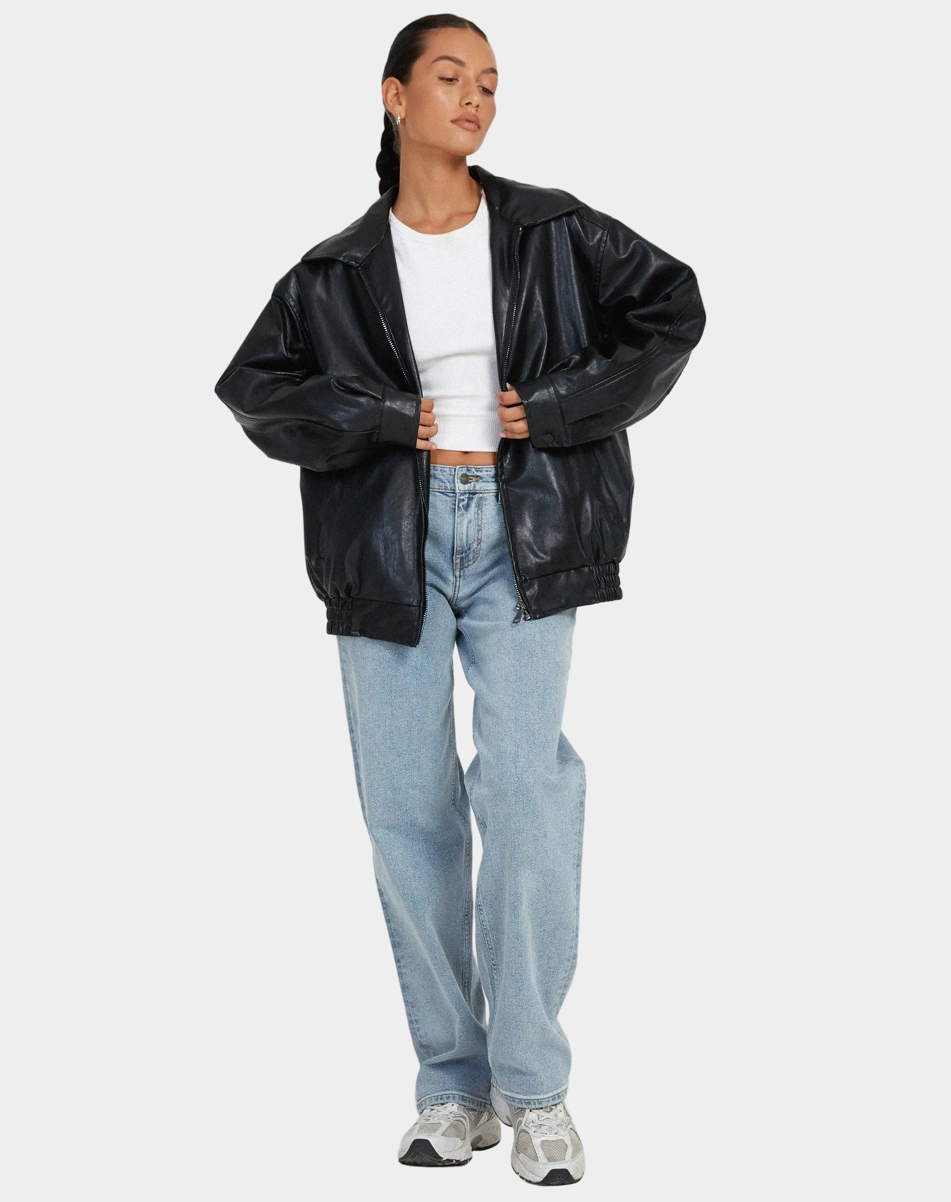 Women's Oversized Leather Bomber Jacket – Edgy and Comfortable Outerwear for Stylish Casual Looks 7