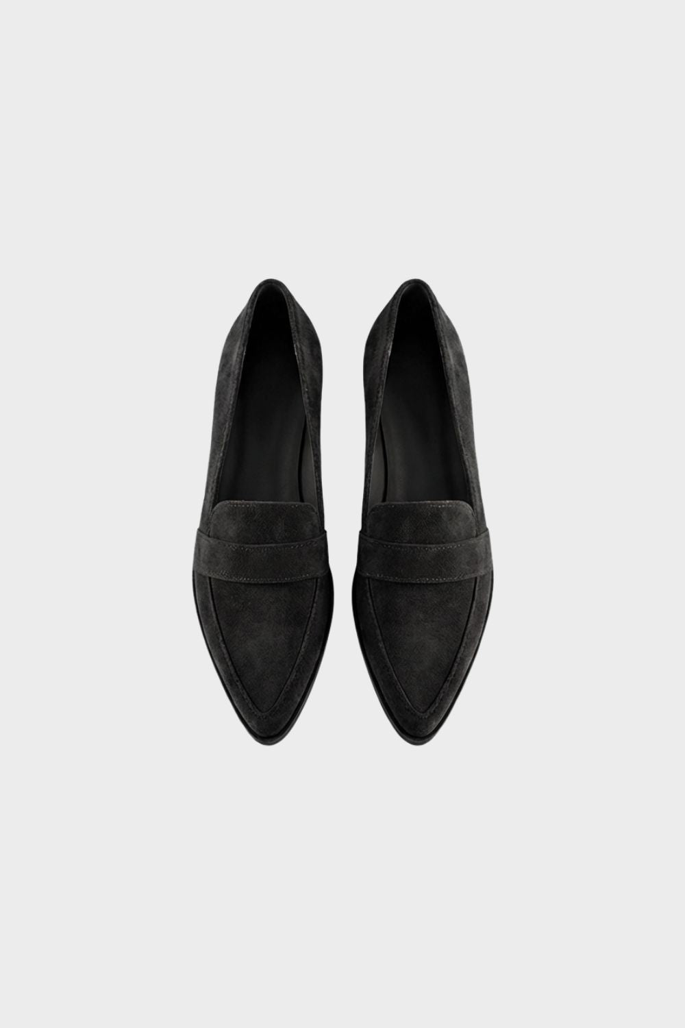 Women's pointed penny loafers featuring a stylish block heel, perfect for everyday wear and versatile enough for both casual and formal outfits. 3