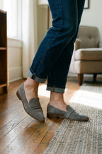 Women's pointed penny loafers featuring a stylish block heel, perfect for everyday wear and versatile enough for both casual and formal outfits. 7