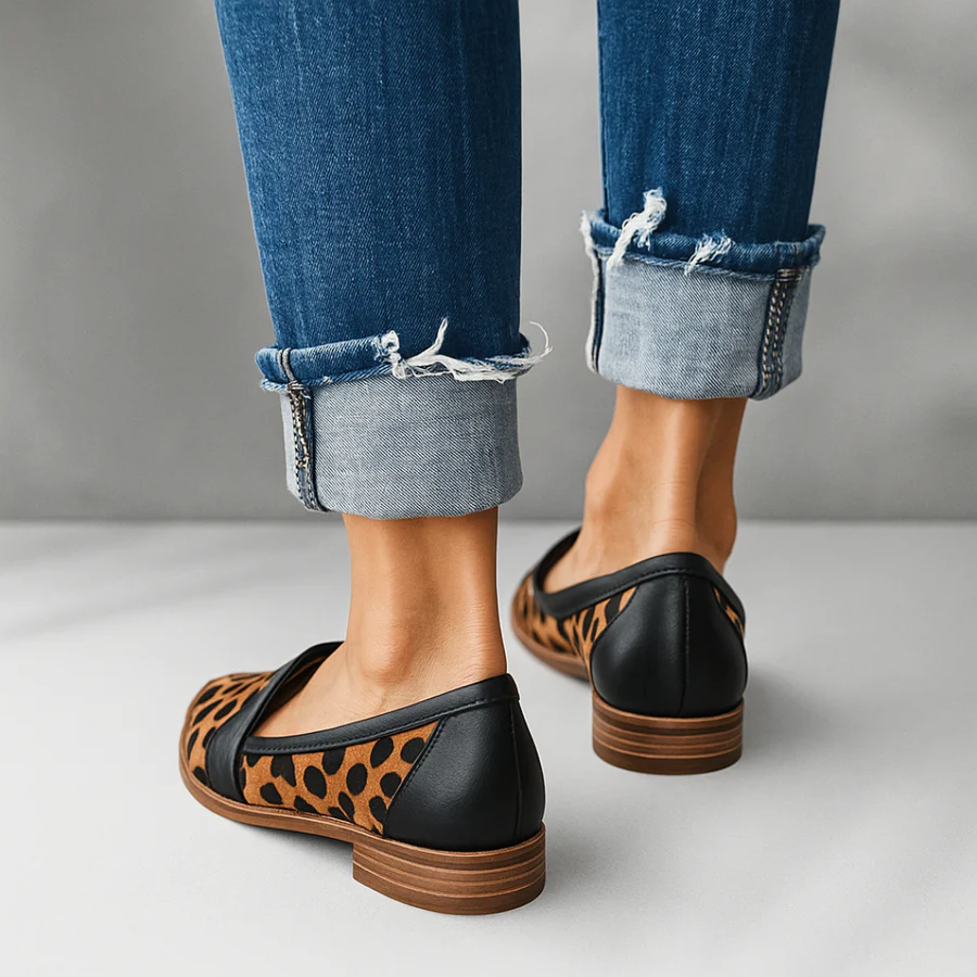 Women's slip-on moccasins featuring arch support and a non-slip sole, perfect for comfort and stability in everyday wear. 4