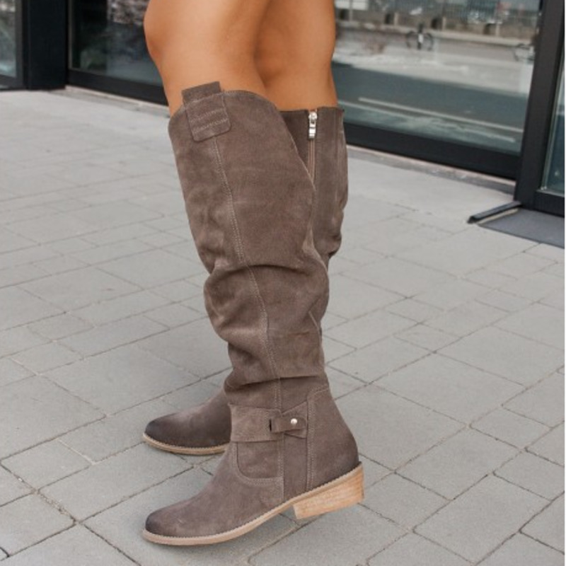 Stylish women's slouch knee high boots perfect for casual and smart evening wear, featuring a comfortable design and elegant silhouette. 5