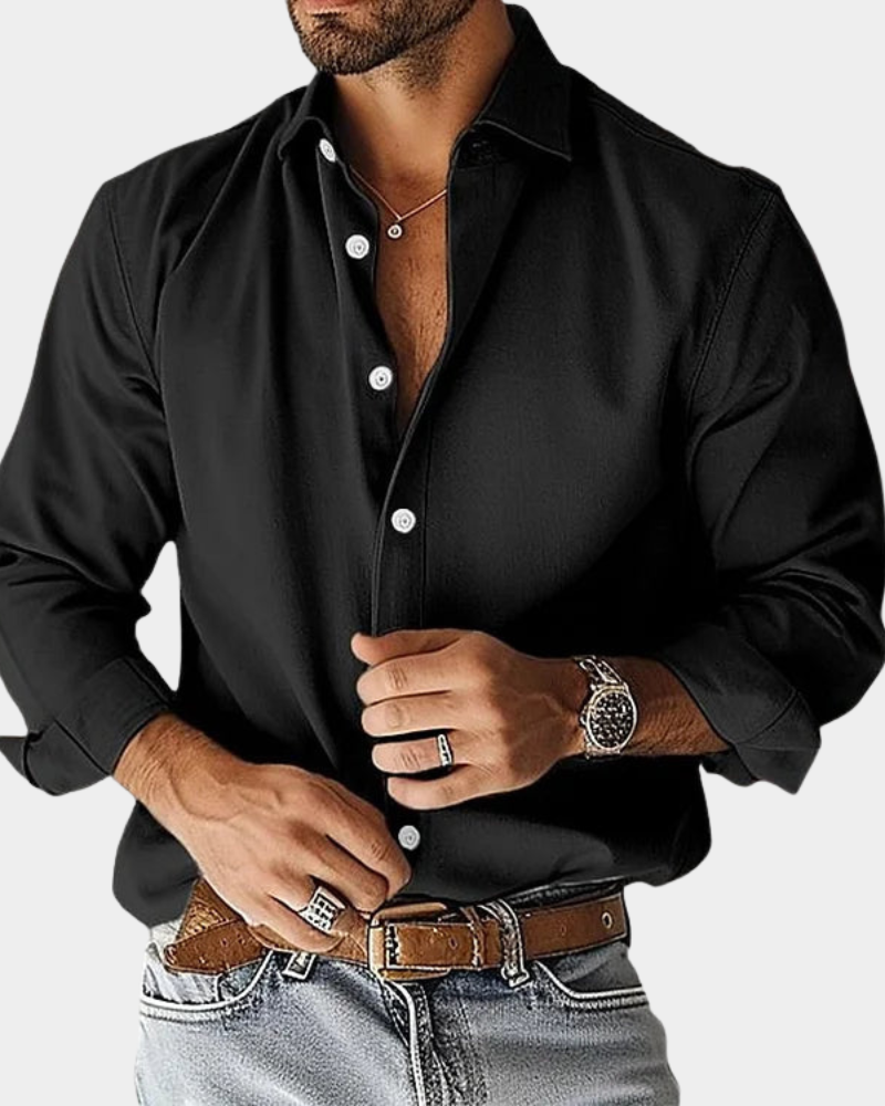Women's tailored breathable shirt designed for everyday wear, featuring a stylish fit and comfortable fabric for all-day comfort. 7