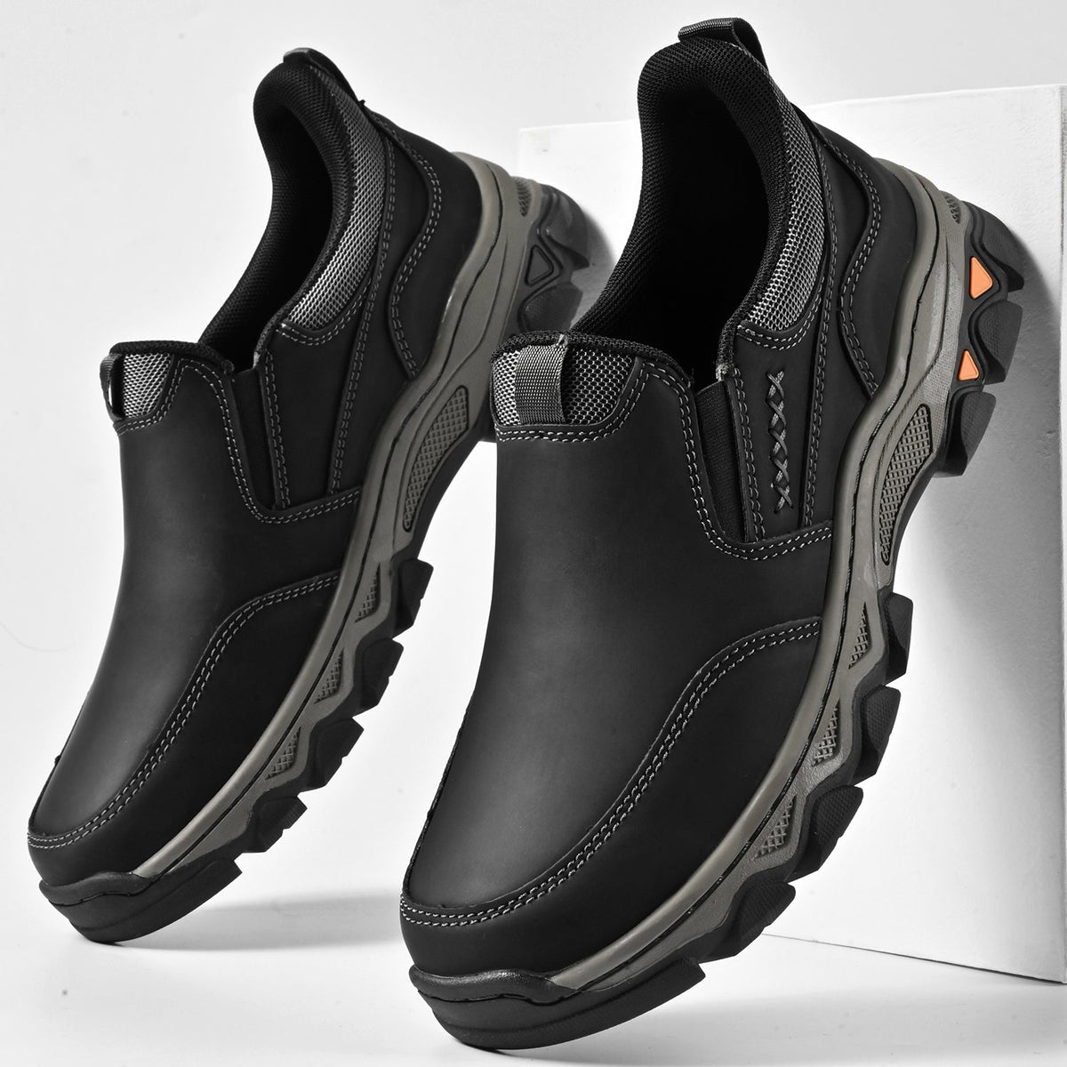 Men's orthopedic everyday slip on walking shoes in black