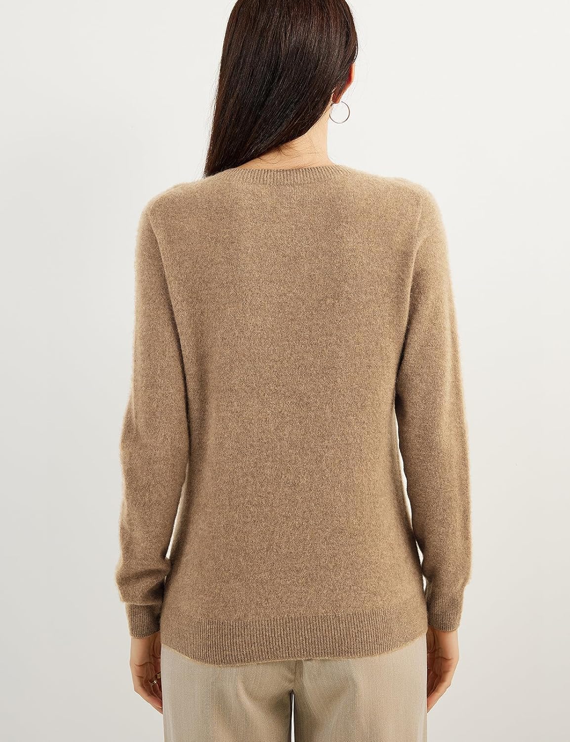 Women's luxe cashmere crew neck sweater